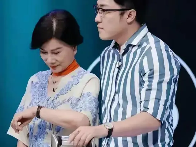 王自如是年轻人的奋斗榜样，绝不是吃软饭的