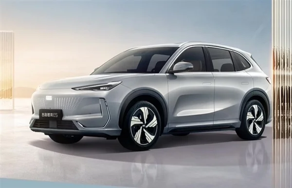 吉利李书福：中国汽车工业内卷全球第一，是好事也是坏事