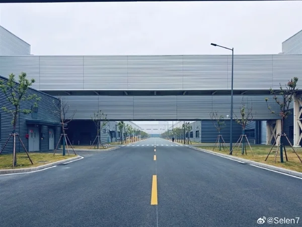 22BD1A8175EC1744BB6BBE52AF4DD4F7DB261E77_size180_w600_h450